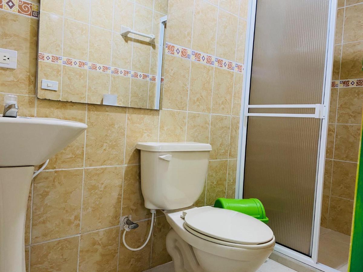 Casa Hostal Las Palmeras Guatapé Eksteriør bilde