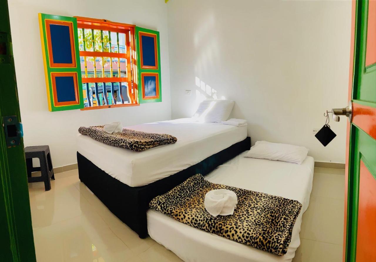 Casa Hostal Las Palmeras Guatapé Eksteriør bilde