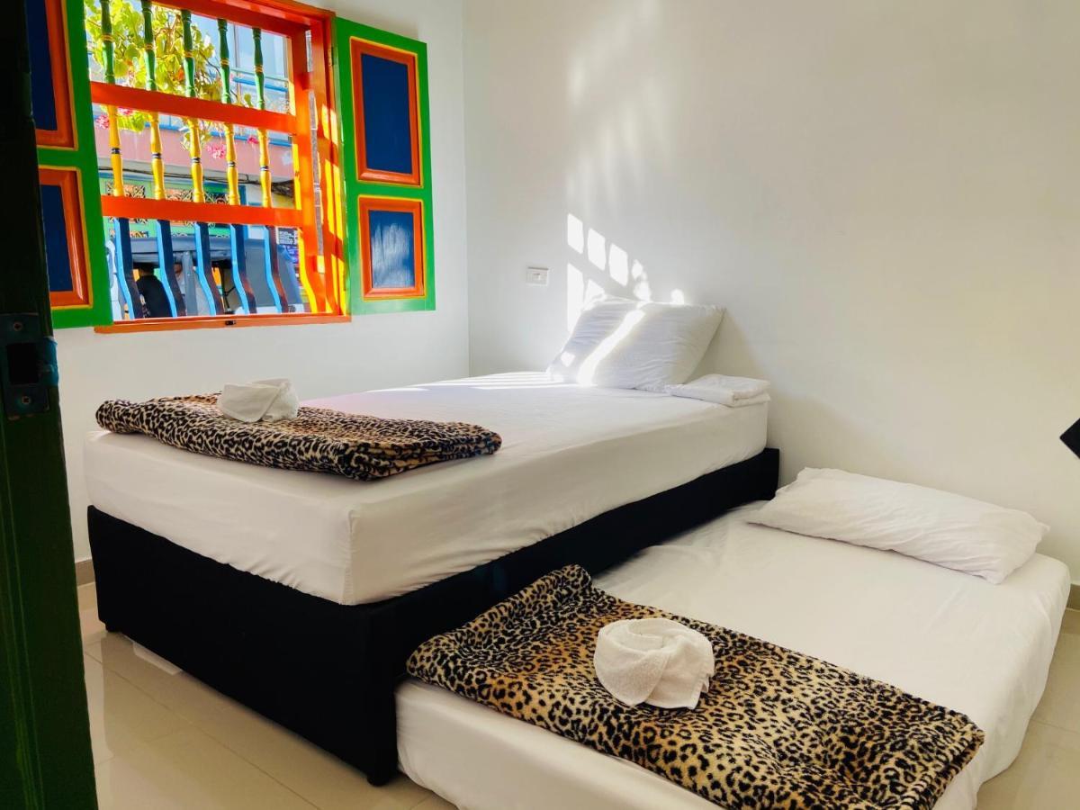 Casa Hostal Las Palmeras Guatapé Eksteriør bilde