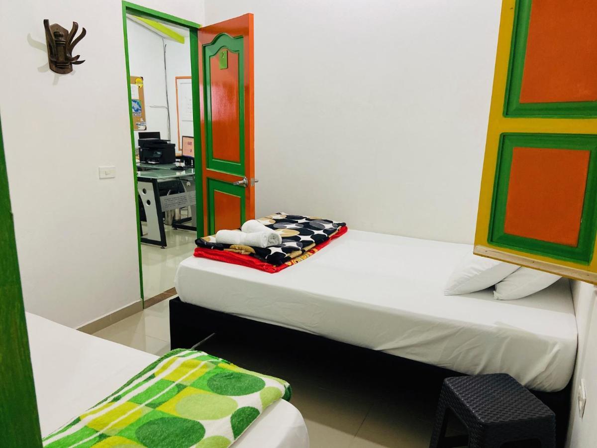 Casa Hostal Las Palmeras Guatapé Eksteriør bilde