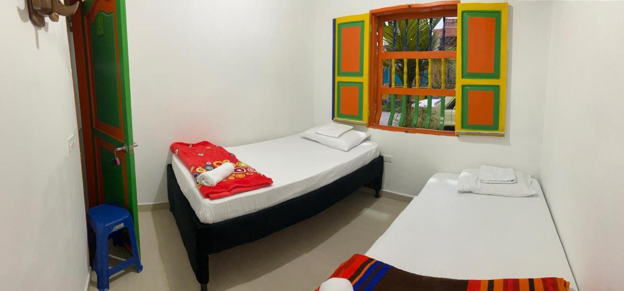 Casa Hostal Las Palmeras Guatapé Eksteriør bilde