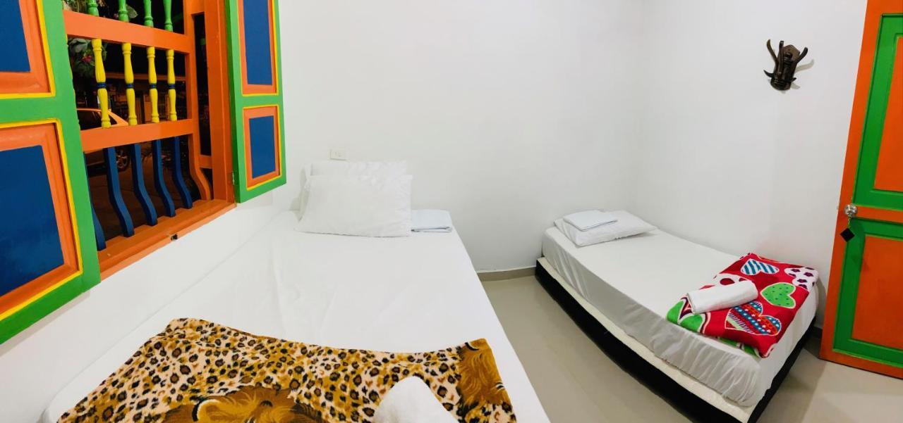Casa Hostal Las Palmeras Guatapé Eksteriør bilde